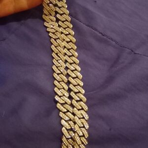 5k moissonite cubin chain necklace 28 inch long and 18k gold plated